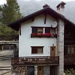 Stella Alpina شقة